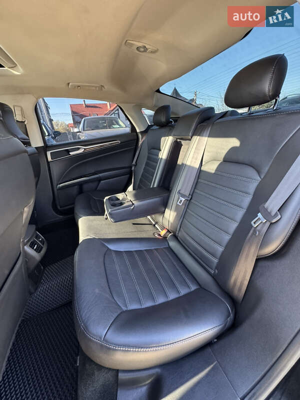 Седан Ford Fusion 2015 в Ивано-Франковске