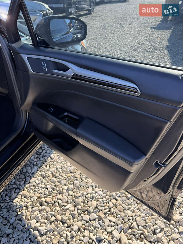 Седан Ford Fusion 2015 в Ивано-Франковске