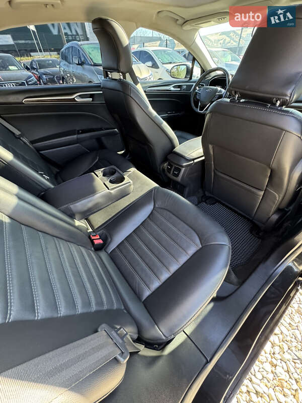 Седан Ford Fusion 2015 в Ивано-Франковске