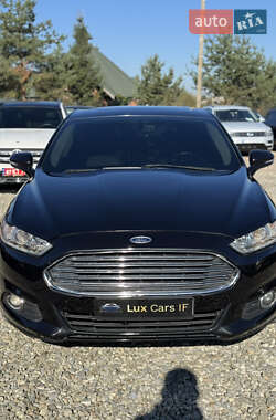 Седан Ford Fusion 2015 в 