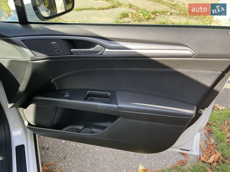 Седан Ford Fusion 2014 в Одессе