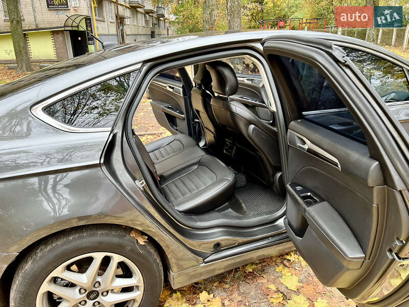 Седан Ford Fusion 2015 в Киеве