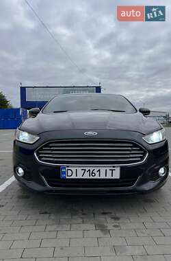 Седан Ford Fusion 2014 в 