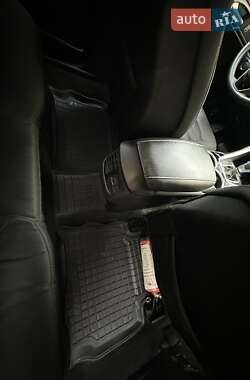 Седан Ford Fusion 2013 в 