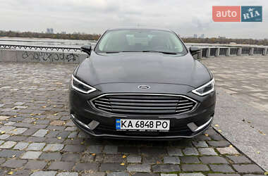 Седан Ford Fusion 2018 в  фото 2 Седан Ford Fusion 2018 в