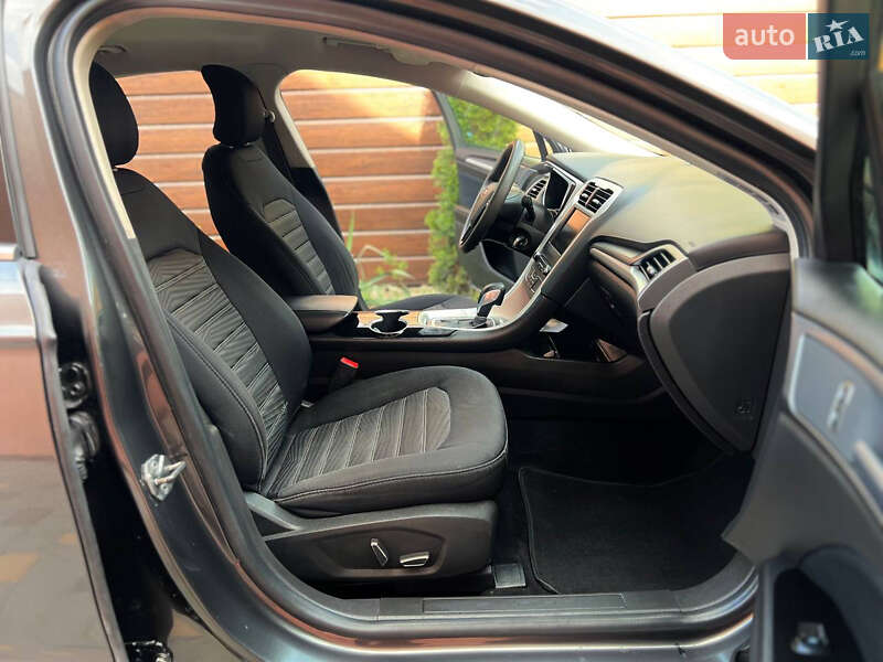 Седан Ford Fusion 2015 в Виннице