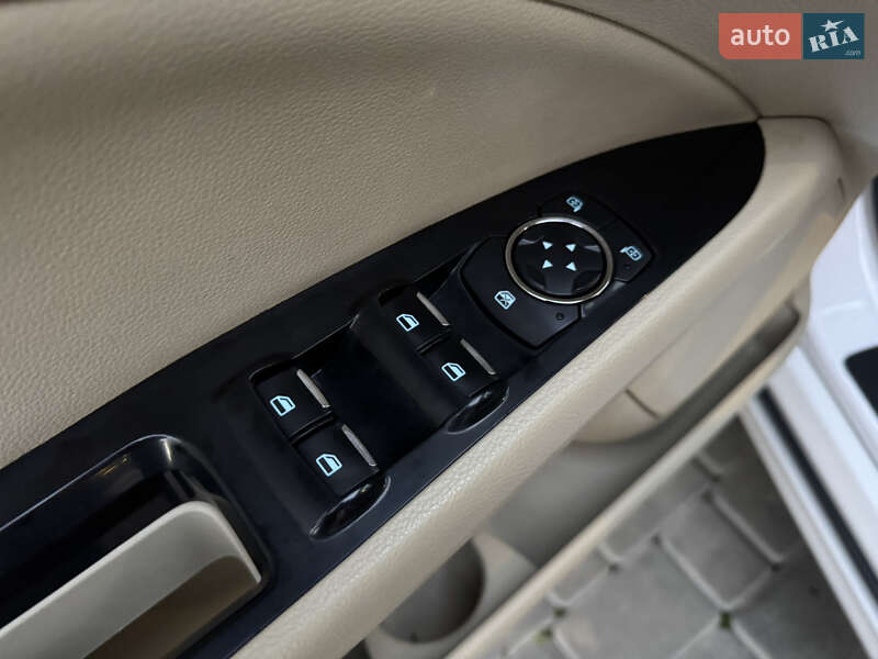 Седан Ford Fusion 2013 в Одессе