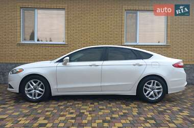 Седан Ford Fusion 2014 в 