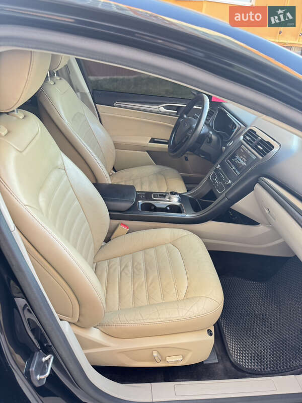 Седан Ford Fusion 2016 в Хмельницком