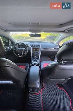 Седан Ford Fusion 2014 в  фото 7 Седан Ford Fusion 2014 в