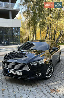 Седан Ford Fusion 2013 в 