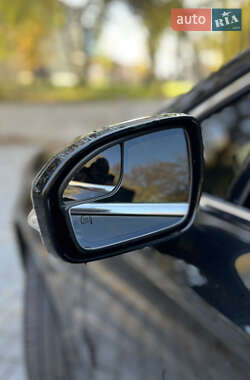 Седан Ford Fusion 2013 в 