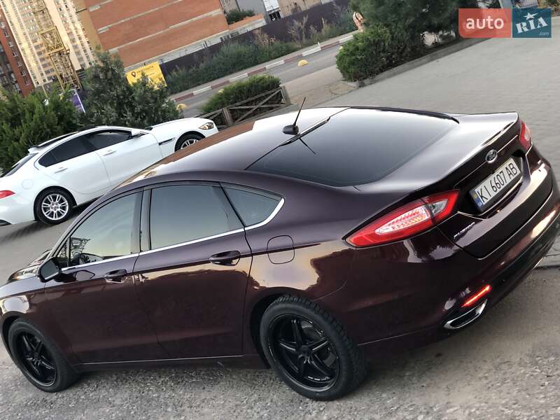 Седан Ford Fusion 2013 в Одесі