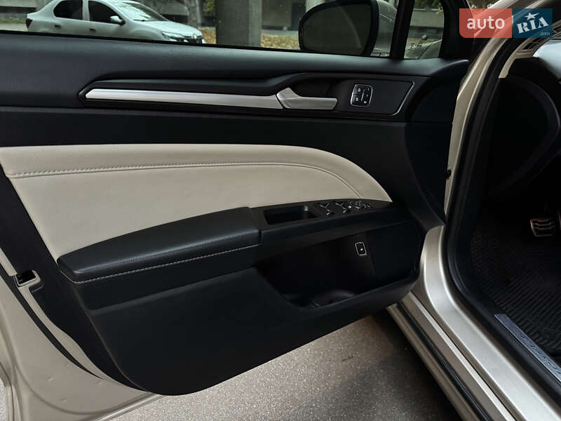 Седан Ford Fusion 2018 в Києві