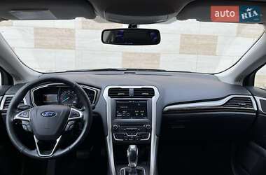 Седан Ford Fusion 2015 в  фото 9 Седан Ford Fusion 2015 в