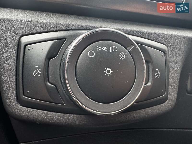 Седан Ford Fusion 2013 в Києві фото 22 Седан Ford Fusion 2013 в Києві
