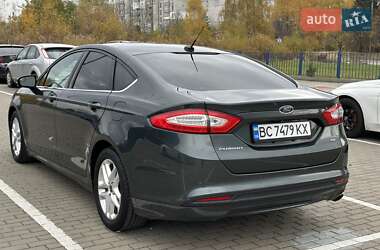 Седан Ford Fusion 2014 в 
