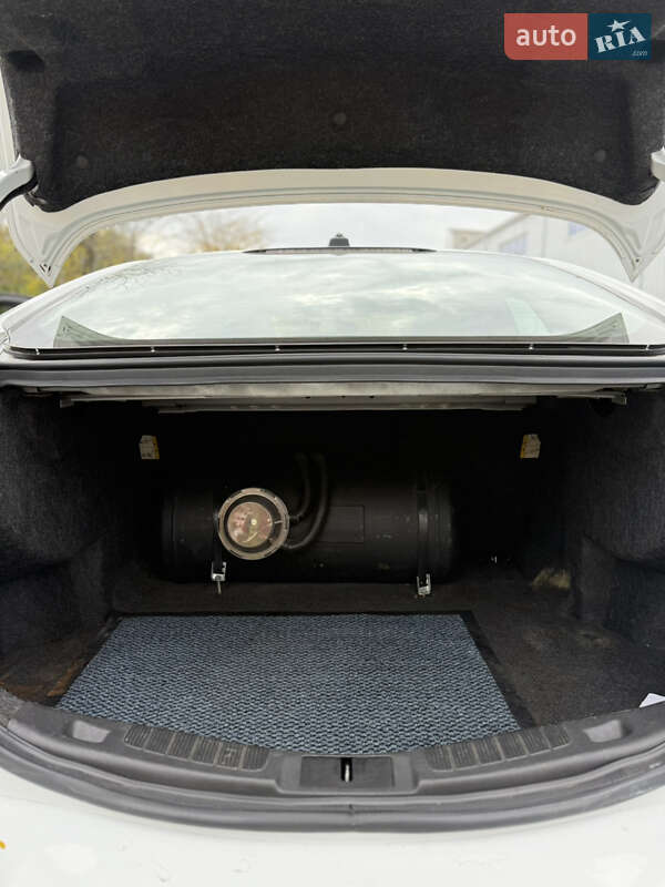 Седан Ford Fusion 2015 в Ізмаїлі фото 8 Седан Ford Fusion 2015 в Ізмаїлі