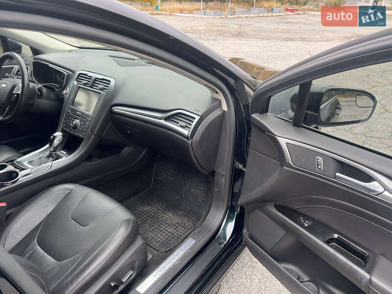 Седан Ford Fusion 2013 в Дніпрі