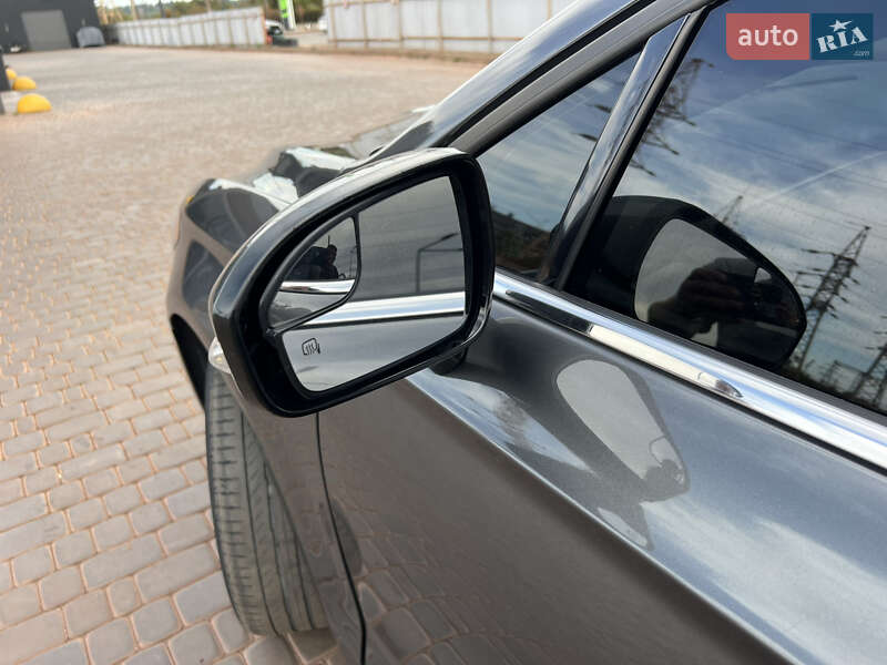 Седан Ford Fusion 2016 в Кривом Роге