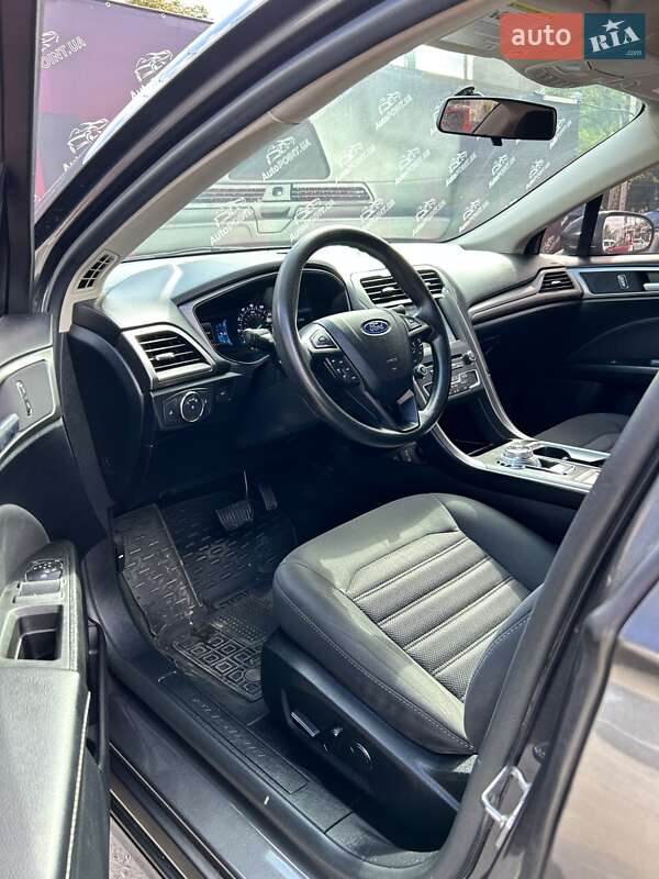 Седан Ford Fusion 2018 в Сумах