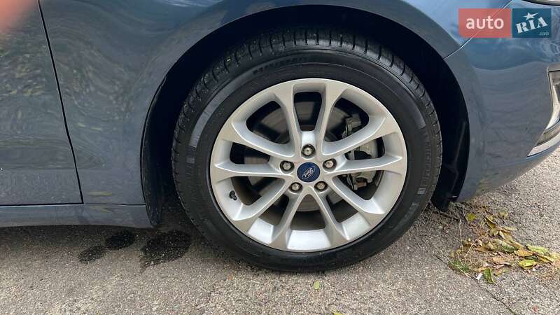 Седан Ford Fusion 2019 в Запорожье