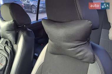 Хетчбек Ford Fusion 2012 в  фото 4 Хетчбек Ford Fusion 2012 в