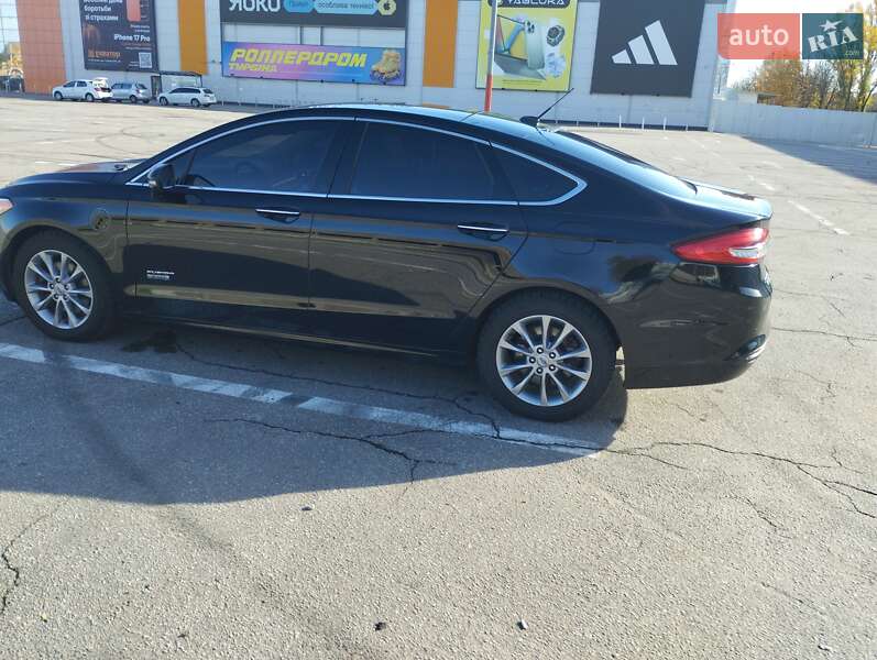 Седан Ford Fusion 2017 в Полтаві