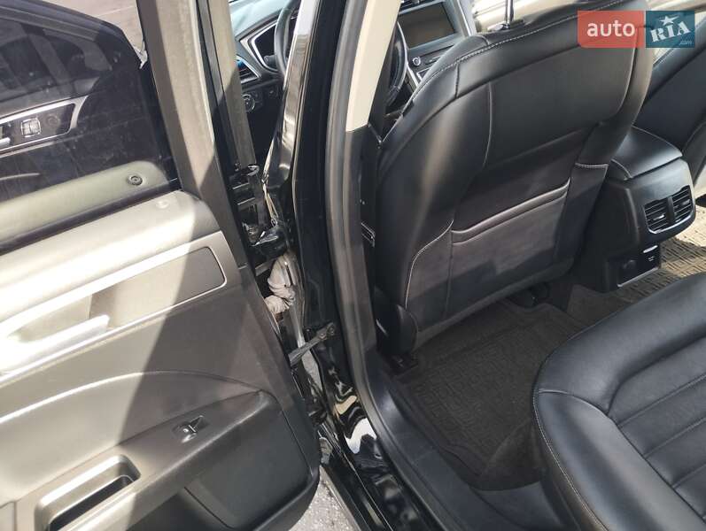 Седан Ford Fusion 2017 в Полтаві