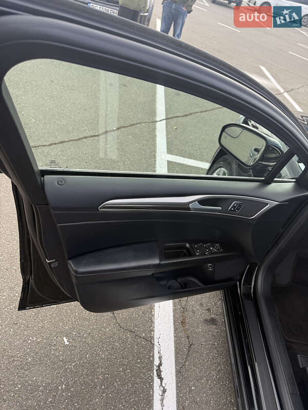 Седан Ford Fusion 2016 в Києві фото 28 Седан Ford Fusion 2016 в Києві