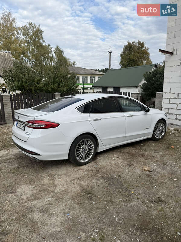 Седан Ford Fusion 2018 в Лубнах