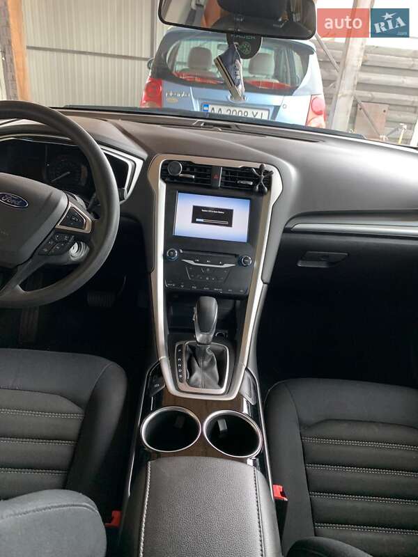 Седан Ford Fusion 2013 в Киеве