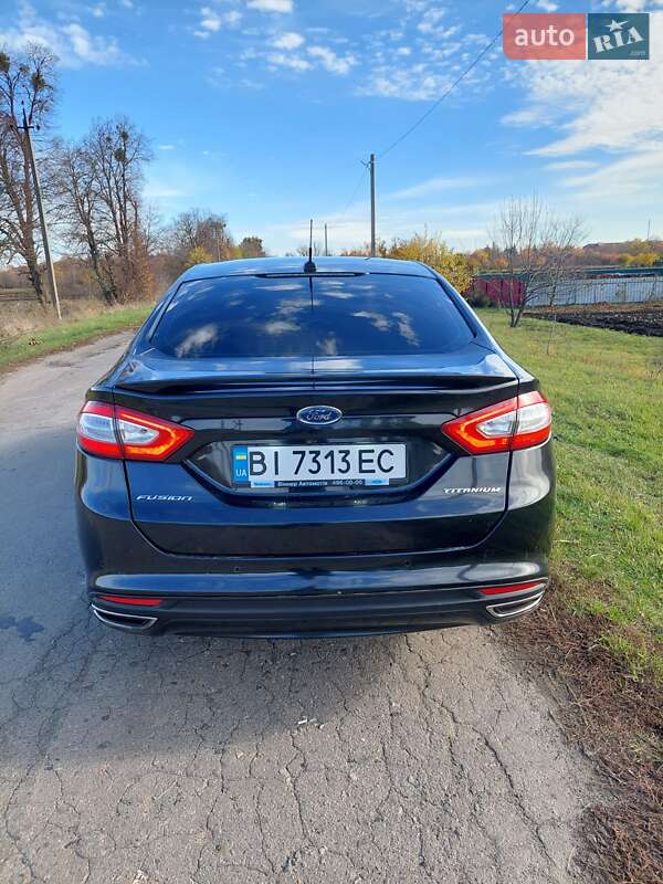 Седан Ford Fusion 2013 в Зенькове