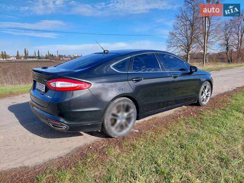 Седан Ford Fusion 2013 в Зенькове