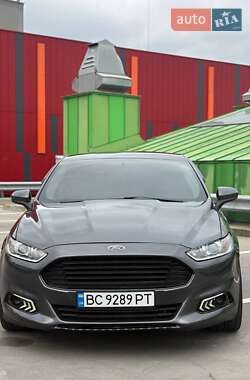 Седан Ford Fusion 2016 в Киеве Седан Ford Fusion 2016 в Киеве