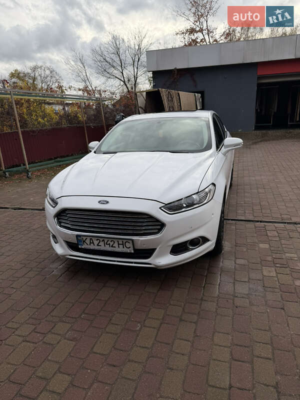 Седан Ford Fusion 2016 в Києві