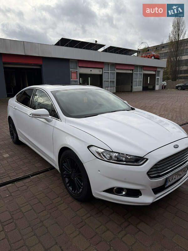 Седан Ford Fusion 2016 в Києві