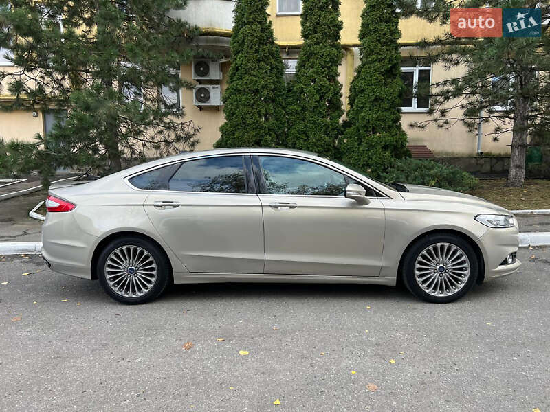 Седан Ford Fusion 2015 в Харкові