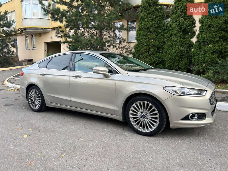 Седан Ford Fusion 2015 в Харкові