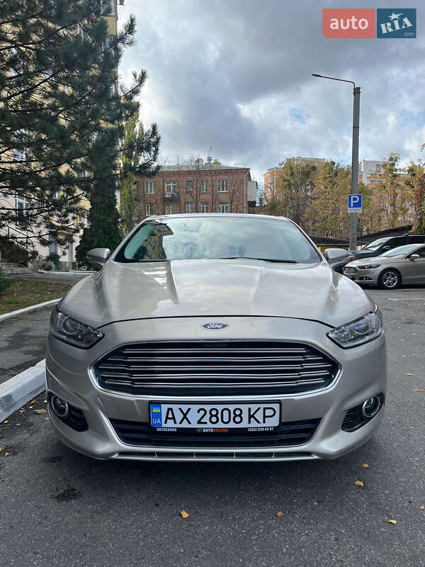 Седан Ford Fusion 2015 в Харкові