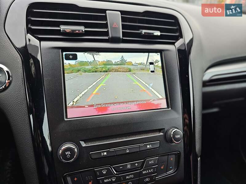 Седан Ford Fusion 2015 в Києві