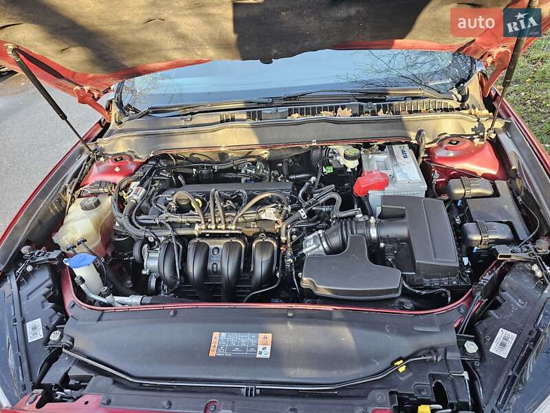 Седан Ford Fusion 2015 в Києві