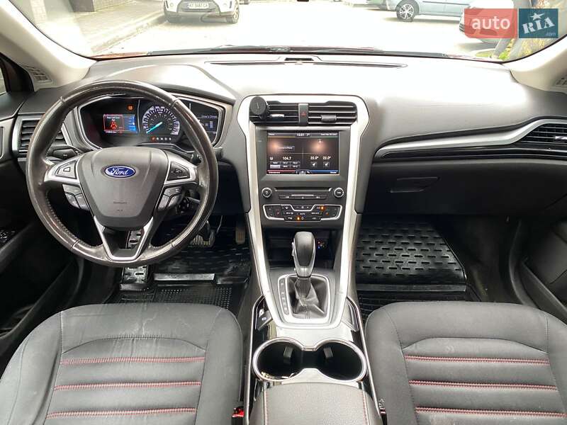 Седан Ford Fusion 2015 в Ивано-Франковске