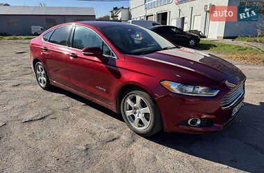 Седан Ford Fusion 2013 в Львове