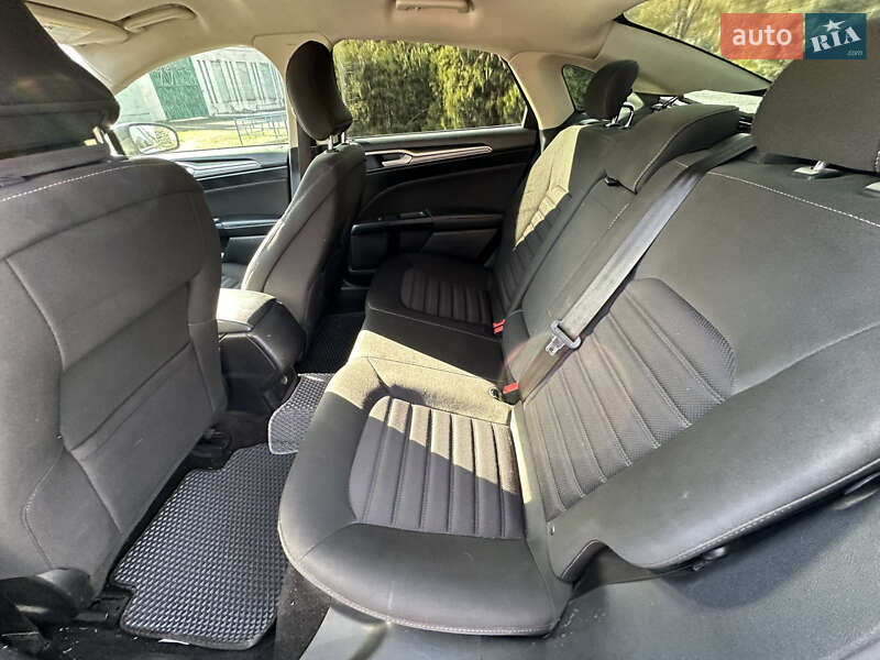 Седан Ford Fusion 2018 в Дніпрі фото 14 Седан Ford Fusion 2018 в Дніпрі