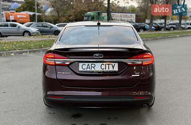 Седан Ford Fusion 2017 в  фото 6 Седан Ford Fusion 2017 в