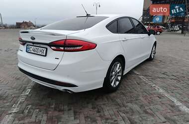 Седан Ford Fusion 2016 в Малехові