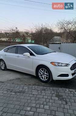 Седан Ford Fusion 2015 в Тульчині