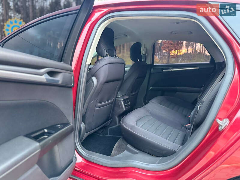 Седан Ford Fusion 2014 в Києві фото 18 Седан Ford Fusion 2014 в Києві