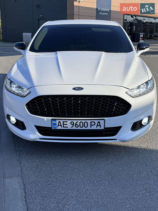 Седан Ford Fusion 2015 в Дніпрі фото 6 Седан Ford Fusion 2015 в Дніпрі